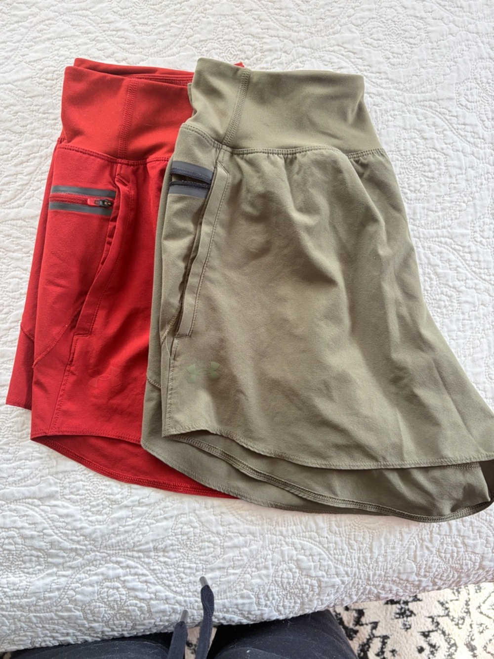 ✌️2️⃣ Two!! Under Armour High waist Vanish Running shorts with zippered pocket.